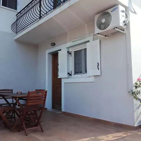 Mouzika Cozy & Comfy House, Vathy